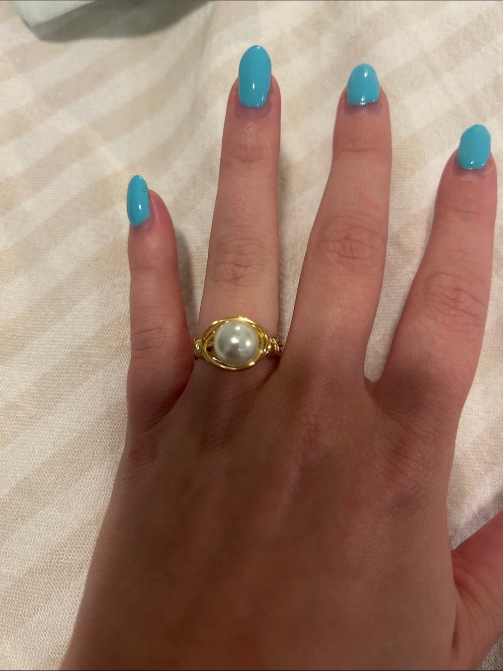 Gold Pearl Ring - Elegant Women's Fashion Ring in Gold and White